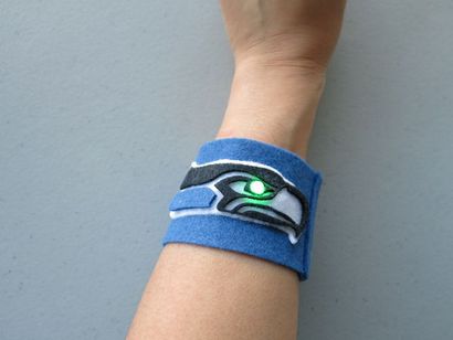 LED Seahawks Bracelet 9 étapes