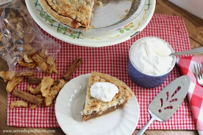 Servi avec amour au beurre d'Apple Crumble Schnitz Pie