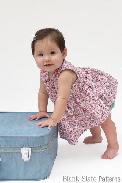 Coudre une robe de bébé avec motif GRATUIT - Melly Coud