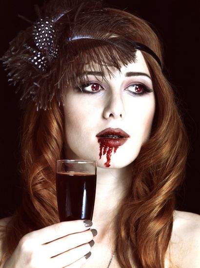 Maquillage Sexy Vampire pour Halloween (maquillage Sexy Vampire) Maquillage Sexy Vampire pour l'Halloween
