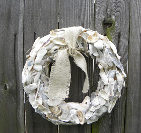 Simple Daisy Oyster Shell Couronne