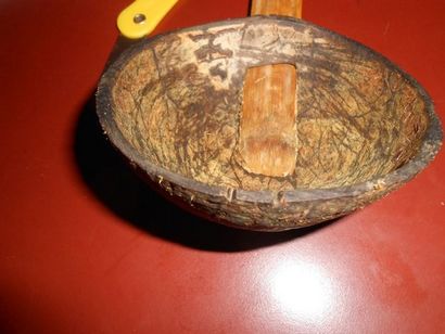 Einfaches Musik-Instrument Mit Coconut Shell und Bambus-Stock