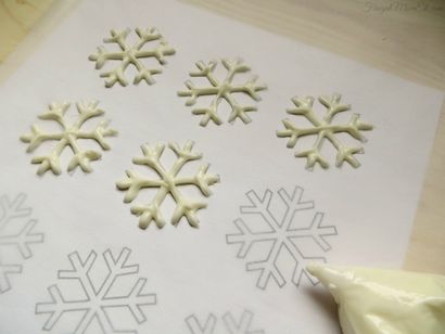 Petits gâteaux avec flocon de neige gratuit imprimable flocon de neige modèle!