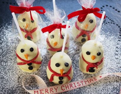 Bonhommes de neige Brownie Pops - Cadeaux de Noël - Les contes de la cuisine Shed