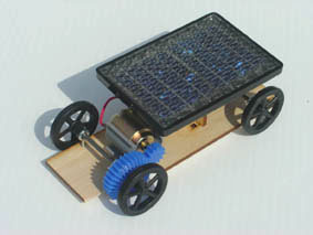 Modèle de voiture solaire