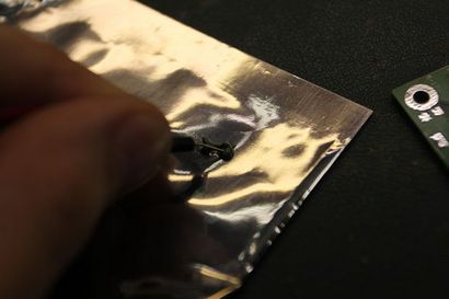 Löten Tiny SMD Komponenten, die die einfache und schnelle Weise (mit einem Hotplate) 8 Schritte (mit Bildern)