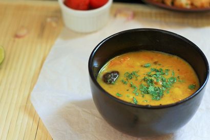 South Indian Paruppu Kulambu-Pasi Paruppu Kulambu - Fas cuisine (indienne) L'Inde du Sud Paruppu Kulambu-Pasi Paruppu Kulambu - Fas Cuisine