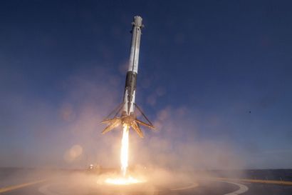 SpaceX ist über die Geschichte zu machen, indem eine gebrauchte Falcon 9 Rakete Neubelebung - The Verge