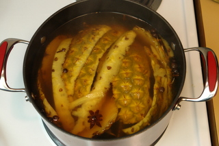Épicé recette de boisson d'ananas - Chicha de piña - Laylita - Recettes (comment faire tepache de pina) Épicé recette de boisson d'ananas - Chicha de piña - Laylita - Recettes
