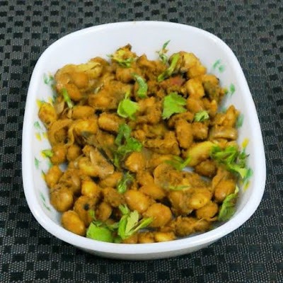 Féverole épicé et savoureux Curry (Mochai Kaara Curry) par bhojana Recettes, Epicurious Communauté