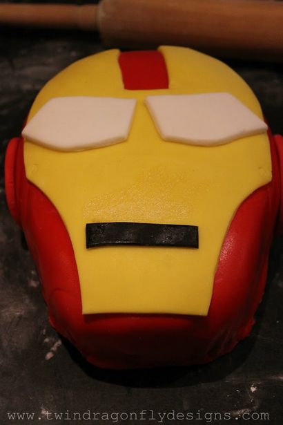 Spiderman et gâteaux Ironman ~ un __gVirt_NP_NN_NNPS<__ tutoriel - Designs Dragonfly