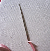 Point du mois! Ruban de soie broderie - Simple spray Rose, Joyous Accueil