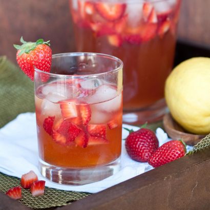 Strawberry Beer Lemonade - Le Beeroness