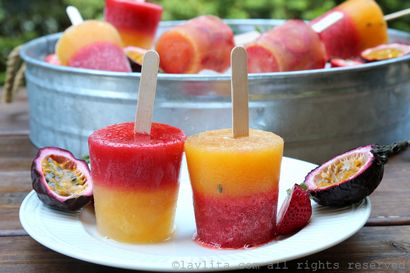 fruit passion fraise popsicles Paletas de Fresa y maracuya - Recettes de Laylita