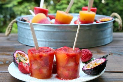 fruit passion fraise popsicles Paletas de Fresa y maracuya - Recettes de Laylita