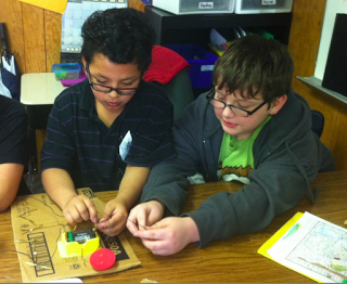 Stuff étudiants Say et autres trésors de classe Circuit Board Games!