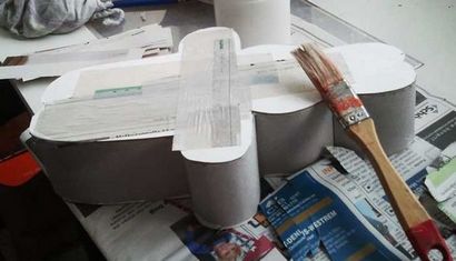 Papier mâché Boîte robuste en forme de 10 étapes au hasard (avec photos)
