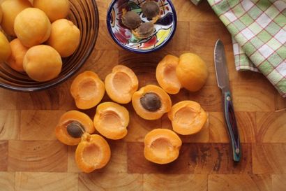 Série Canning été (Recette Abricots dans le miel Les sirop), Morsures simples