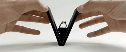 Super-Slim-Ring-Kasten mit Pirouetting Anzeige Called - Genius - und ein - Game Changer - von der