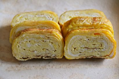 Tamagoyaki (oeuf roulé poêlé ou omelette roulée) Recette - cuisine japonaise 101