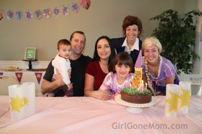 Empêtré dans Fun - Emma - s Rapunzel Birthday Party - Girl Gone maman