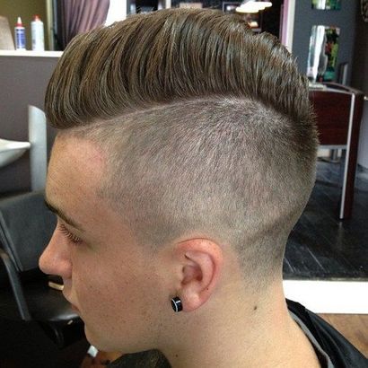 Fade conicité Haircut pour les hommes - Bas, Haut, Afro, Mohawk Fade