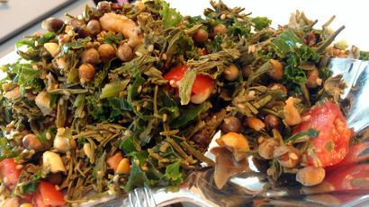 Tea Time laphet Thoke ou salade birmane Tea Leaf - La Hongrie Bouddha Eats Monde