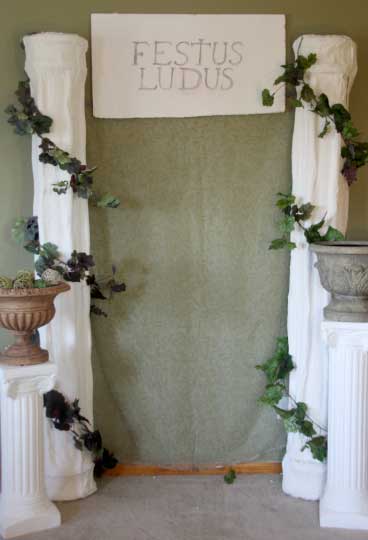 Terreur dans une décoration Toga (terreur) Terreur dans une décoration Toga