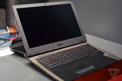Le Asus GX700 est l'ordinateur portable refroidi à l'eau de vos rêves cauchemardesques, The Verge