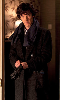 La femme dans la robe chemise rouge comme Sherlock (BBC) (robe) La femme dans la robe chemise rouge comme Sherlock (BBC)