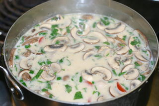 Tom Kha Gai - Thai Coconut Soup 5 Schritte (mit Bildern)