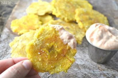 Tostones (Fried plantains) avec MayoKetchup, Delish D - Lites