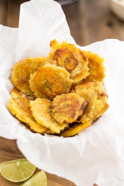 Tostones ou Fried vert Plantain (vert) Tostones ou Fried vert Plantain