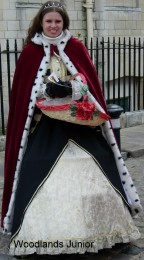 Tudor Fashion