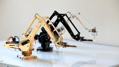 UArm, un bras robotique Mini Vous pouvez assembler et le contrôle
