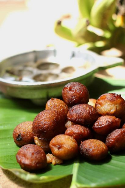 Unniyappam (Sweet Reis Beignets) Rezept, Suji - s Kochen