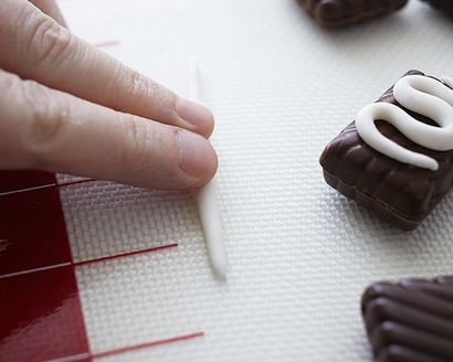 Valentine - s Herz-Süßigkeit-Kasten-Kuchen