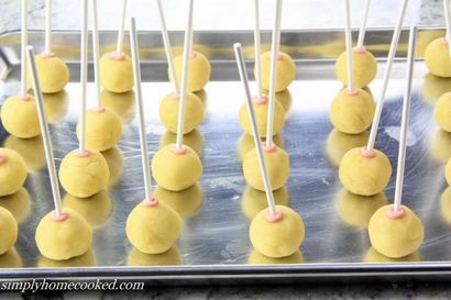 Vanilla Cake Pops - Simply Home Cooked