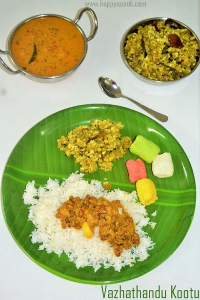 Vazhaithandu kootu Recette, Plantain souches kootu, Valaithandu Pasiparuppu kootu, Vazhai Thandu