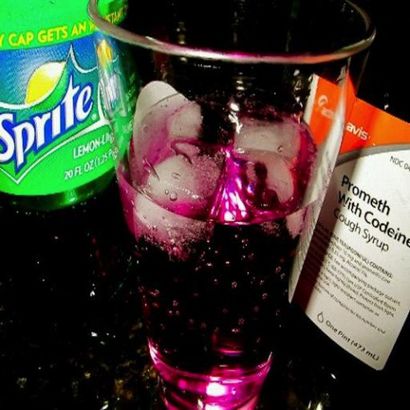 Was Sizzurp, Lean ist, ist es gefährlich Hat Lil Wayne Sizzurp trinken