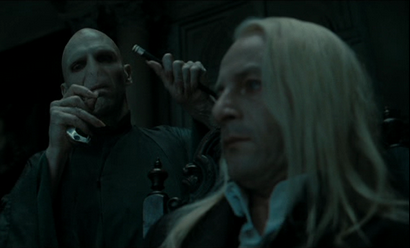 Warum sollte Voldemort Lucius brechen - Zauberstab, wenn er es Science Fiction leihen wollte - Fantasie-Stapel