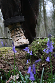 Wilderness Survival Skills et Bushcraft Antics mocassin hybrides de démarrage - ancien rencontre nouveau (traditionnel