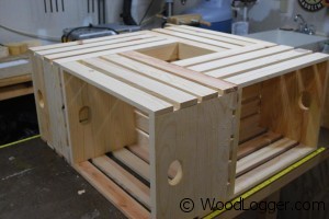Holz-Kisten-Couchtisch
