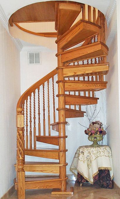 Escaliers en colimaçon en bois - Mylen Escaliers
