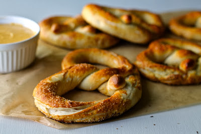 Yammie s noshery Peeta s Gefüllte Käsebrötchen