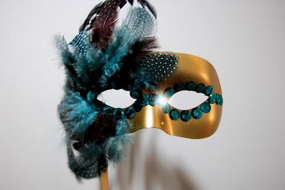 Vous pouvez faire votre propre bricolage mascarade masque à domicile