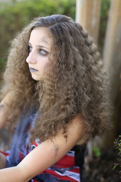 Zombie Cheerleader, Haarpin Curls, nette Mädchen-Frisuren
