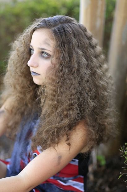 Zombie Cheerleader, Cheveux Pin Curls, Coupes de cheveux Mignon filles (boucles) Zombie Pom-pom girl, CHEVILLE Curls, Mignon filles Coiffures