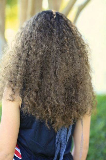 Zombie Cheerleader, Cheveux Pin Curls, Coupes de cheveux Mignon filles (boucles) Zombie Pom-pom girl, CHEVILLE Curls, Mignon filles Coiffures