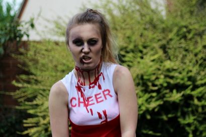 Zombie Cheerleader Make-Up Tutoriel, Parti Delights Blog